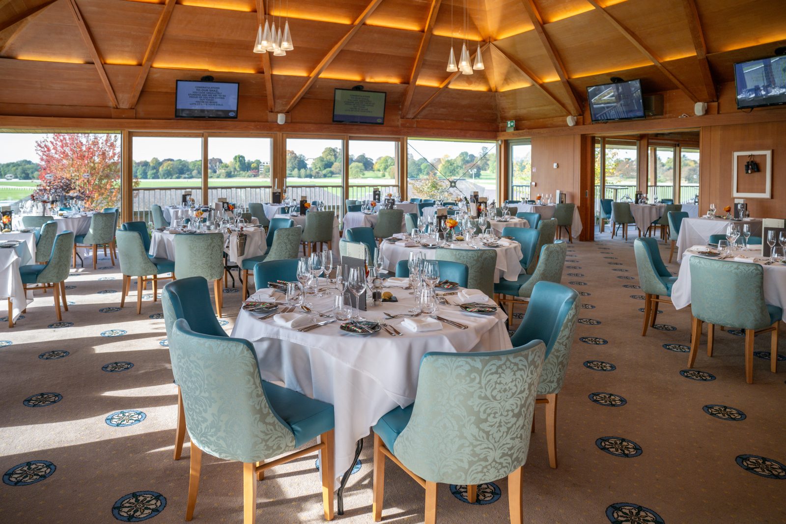 Parade Ring Restaurant